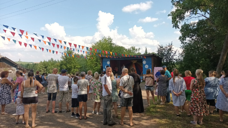 День села в Верховино. День села в Верховино.